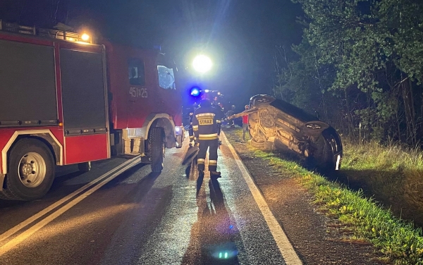 Na drodze wojewódzkiej dachowało Audi tv28 pl limanowska telewizja