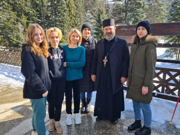 Obywatele Ukrainy, przebywający w gminie Niedźwiedź, uczestniczyli w prawosławnym nabożeństwie