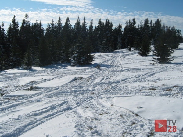 GPN. Mimo zakazu rozjeżdżają górskie szlaki skuterami