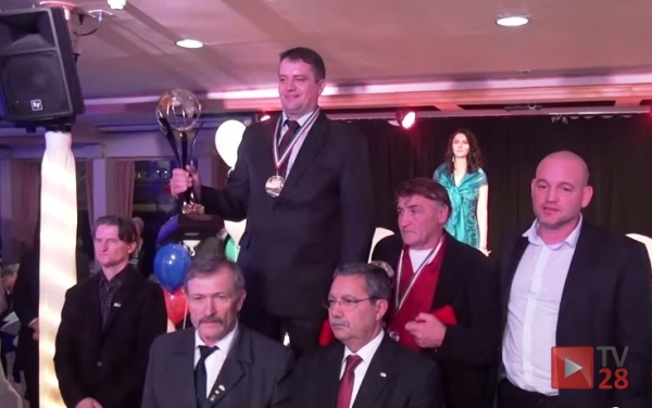 Budapeszt/Kasina Wielka. Złoty gołąb Jana Puto z Kasiny Wielkiej