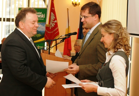 Co sądzisz o tym pomyśle radnego Nieczarowskiego. Zamiast bananów – jabłka