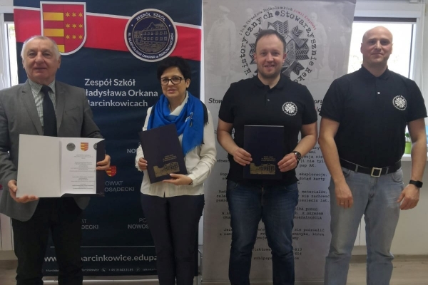 SRH 1. PSP AK rozszerza swoją działalność. Podpisano porozumienie ze starostą nowosądeckim i Zespołem Szkół w Marcinkowicach