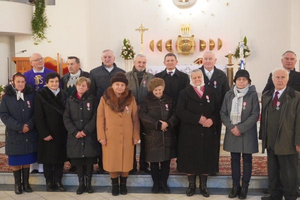 12 par z gminy Niedźwiedź świętowało 50-lecie pożycia małżeńskiego