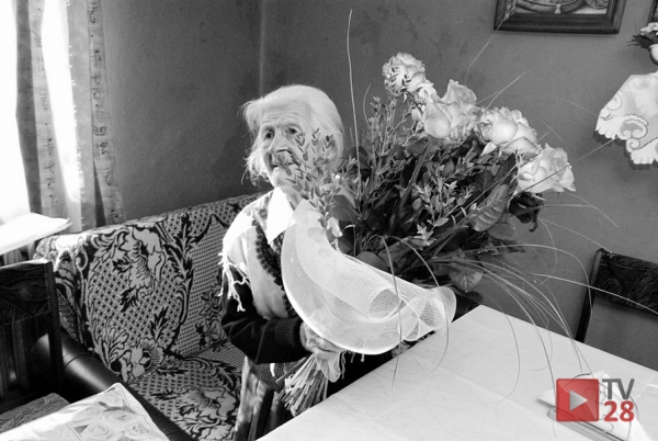 Zmarła Aniela Listos z Kasiny Wielkiej, z którą rok temu obchodziliśmy setne urodziny