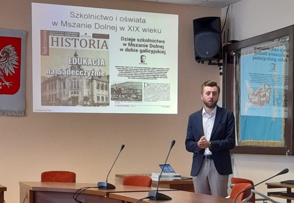 Mszańskie szkolnictwo w czasach galicyjskich. Kilkadziesiąt osób wysłuchało wykładu Michała Wójcika