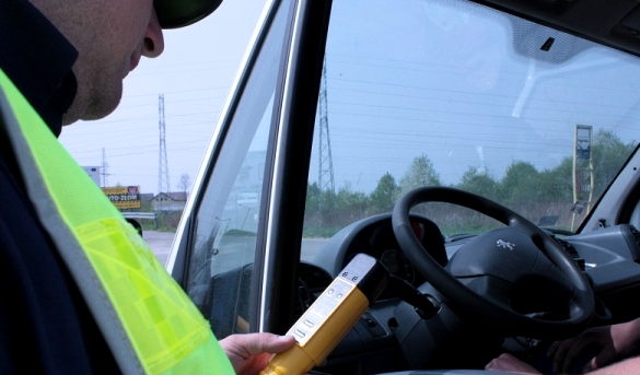 Świadek powiadomił policję. Pijany kierowca miał 2,3 promila alkoholu