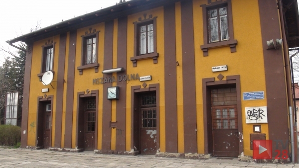 Czy brudny i zaniedbany dworzec PKP może być wizytówką Mszany Dolnej?