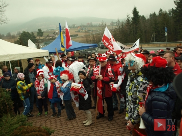 Justyna przegrała z kontuzją w biegu na 30 km. Kibice podziękowali