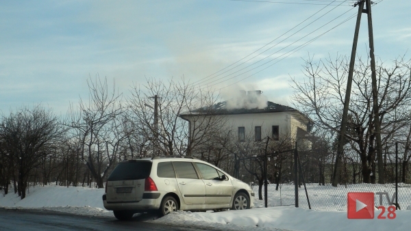 Janowice. Spłonął dach domu jednorodzinnego