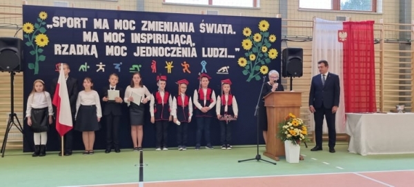 Społeczność szkolna może już korzystać z nowej sali gimnastycznej