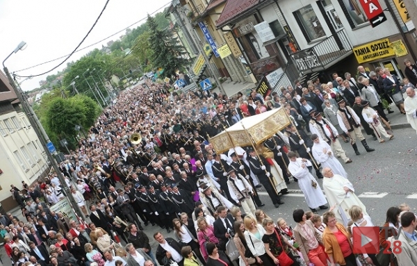 Mszana Dolna. Tłumy na procesji Bożego Ciała (FOTO)