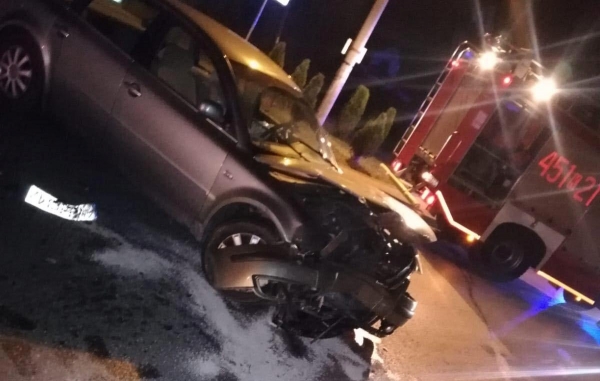 Stracił prawo jazdy. Doprowadził do kolizji będąc kompletnie pijany