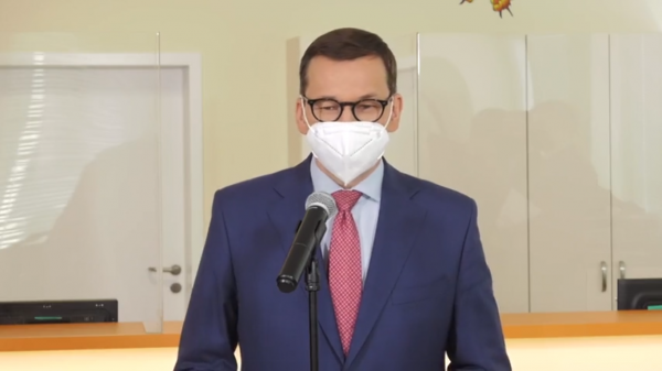 Rząd zdecydował o przyspieszeniu luzowania obostrzeń. Premier i minister zdrowia przedstawili harmonogram