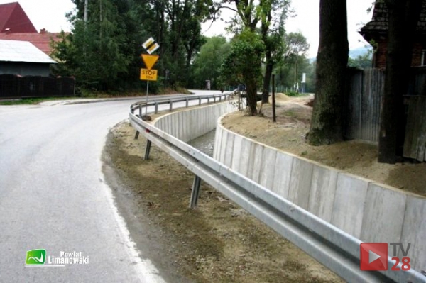 Ten remont potrwa do czerwca. Będą utrudnienia w Zawadce, Podłopieniu i Tymbarku