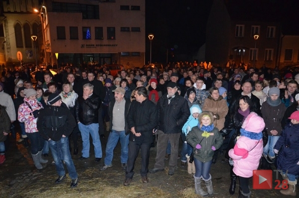 Mszana Dolna. W Wigilię rynek wypełnił się mieszkańcami