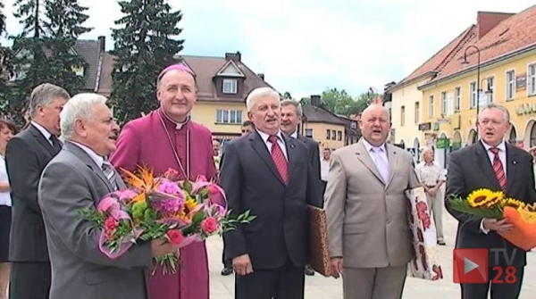 Bp Andrzej Jeż: Z tej ziemi jestem. Tę ziemią wszędzie będę promieniował…