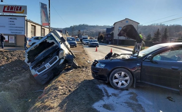 Na ul. Orkana zderzyły się trzy samochody