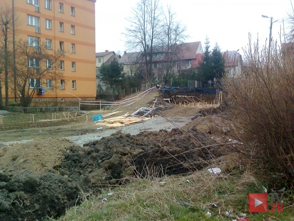 Mszana Dolna. Działka "pod pompą" wywołała burzę