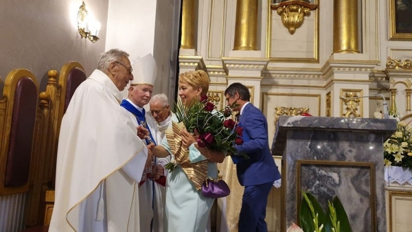 Złote Krzyże Zasługi dla ks. prałata Józefa Leśniaka i ks. kanonika Franciszka Malarza