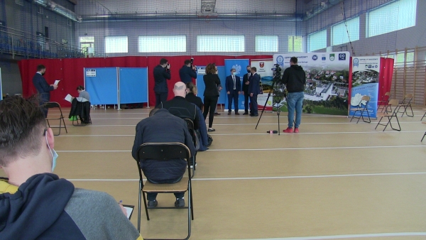 Chętni mogą się już rejestrować w punktach szczepień powszechnych w Limanowej