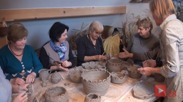 Nie święci garnki lepią i pleść też nie każdy potrafi