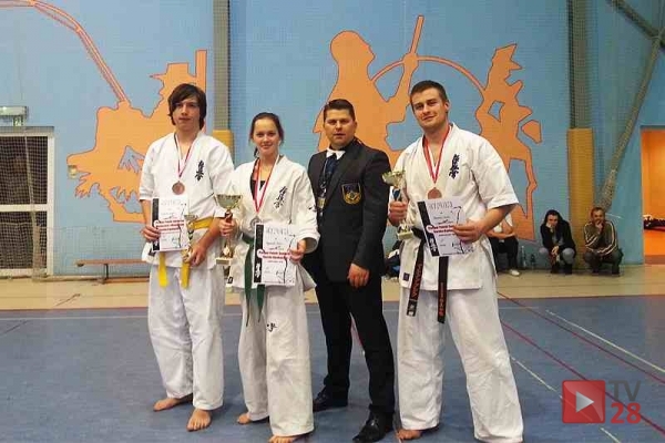 Srebro i dwa brązy karateków z Limanowej