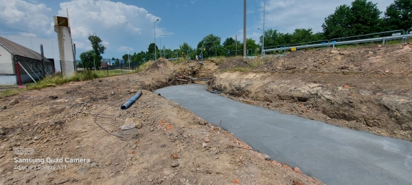 Na terenie dawnej rafinerii powstaje nowa droga