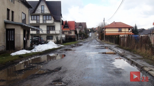 Foto-interwencja. Dziurawe ulicy Mroza i Słowackeigo