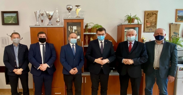 Wojewoda Łukasz Kmita z wizytą na Limanowszczyźnie