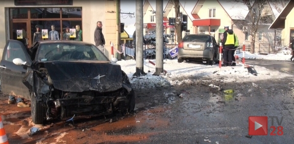 Mszana Dolna. Dziecko z wypadku odtransportowane do szpitala w Krakowie (FOT i VIDEO)