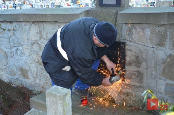 Mszana Dolna pożegnała "bohaterskich" milicjantów