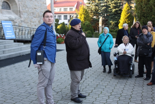 Karol Wojtas i prof. Józef Szymon Wroński poprowadzili XIV Spacer Historyczny po Limanowej