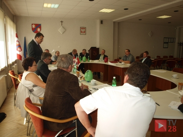 Radni gminy… "legalizują dziadostwo"?