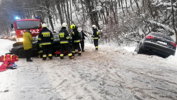 Dwie osoby ucierpiały w wyniku wypadku