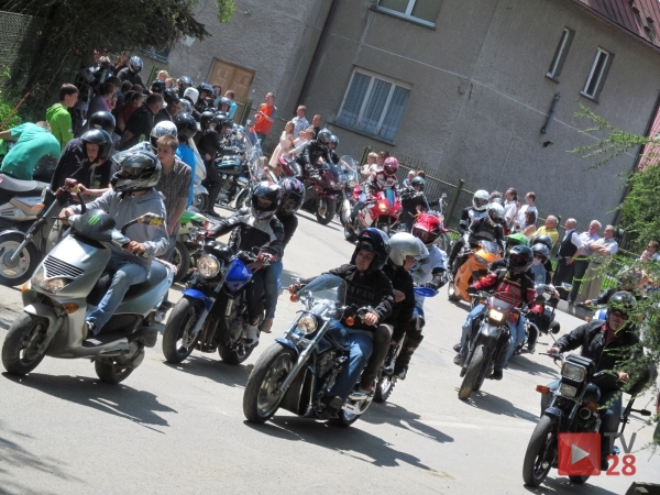 Łączy nas pasja i wiara. Relacja z III Zlotu Motocyklistów w Miętustwie