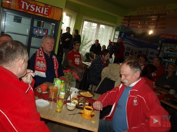 Kibicuj Justynie Kowalczyk przed telewizorem, zachęca jej Fan Klub