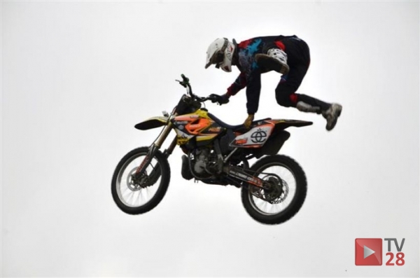 Skoki i ewolucje na kieleckich targach