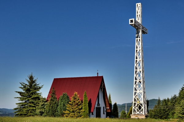 – Ścieżka na Paproci będzie stanowić produkt turystyczny gminy Tymbark, a także pełnić rolę edukacyjną – mówi wójt Paweł Ptaszek