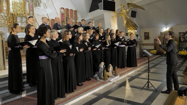 Chór „LimaNovum” kolęduje w Sanktuarium Matki Bożej Pocieszenia