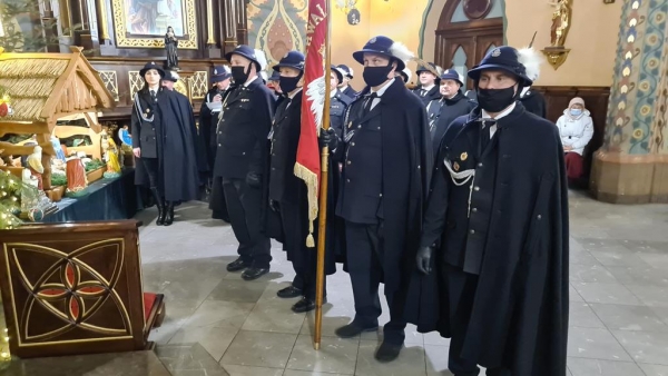 Orkiestra Dęta OSP zakończyła okres kolędowania adoracją żłóbka w kościele pw. św. Michała Archanioła