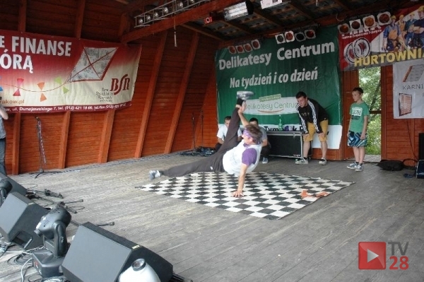 Old Foolz Crew podczas festynu parafialnego w Słopnicach. Zobacz pokaz