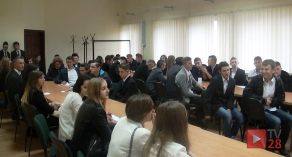 Uczniowie wracają do szkół. Będą zmiany