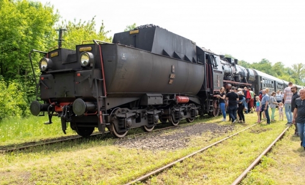 Dobra wiadomość dla miłośników kolei i pięknych widoków. W wakacje będą kursować pociągi retro