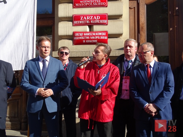 Likwidacja tych połączeń to likwidacja też 200 miejsc pracy