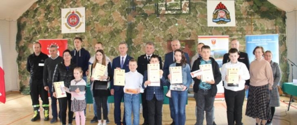 Sebastian Solak, Piotr Łazarz i Katarzyna Kowalska najlepsi w powiatowych eliminacjach turnieju „Młodzież Zapobiega Pożarom”