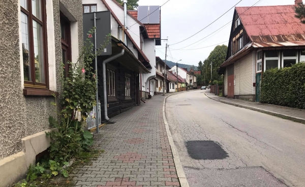 Mieszkańcy ulicy Leśnej w Mszanie Dolnej znowu mają problemy z wodą. Tym razem to bakterie coli