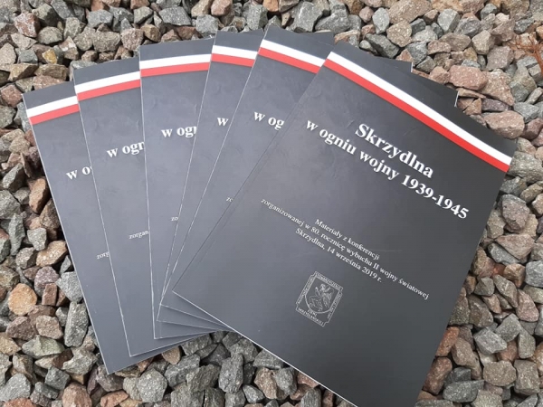 Chętni mogą bezpłatnie otrzymać publikację pt. „Skrzydlna w ogniu wojny 1939-1945”