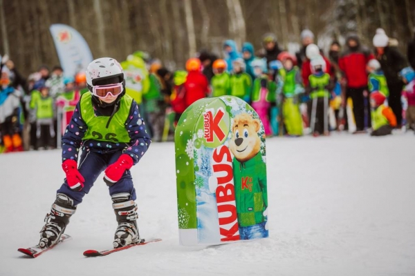 Kasina Wielka. Liga Kubusiowego narciarza. 8 lutego zawody dla dzieci na stacji narciarskiej Kasina Ski