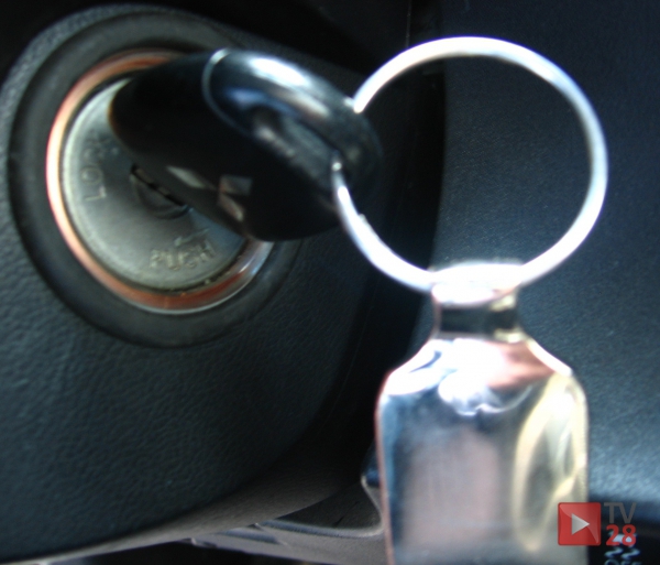 Myślenice/Limanowa. 1,5 roczny maluch zatrzasnął się w samochodzie…