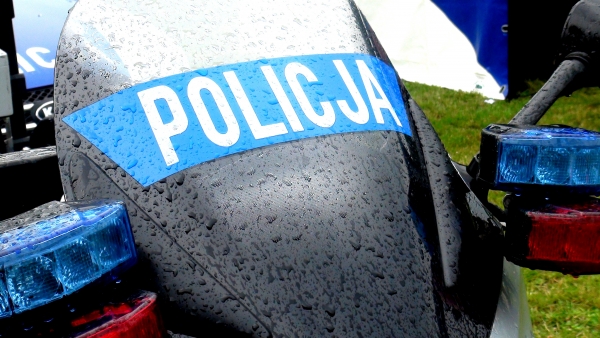 Pijany 19-latek jechał motorowerem.Doprowadził do zdarzenia drogowego i uciekł